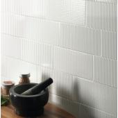 fenyes feher design modern csikos dekorcsempe furdoszoba furdo konyha dekorburkolat falburkolat zuhanyzo zuhanykabin.jpg
